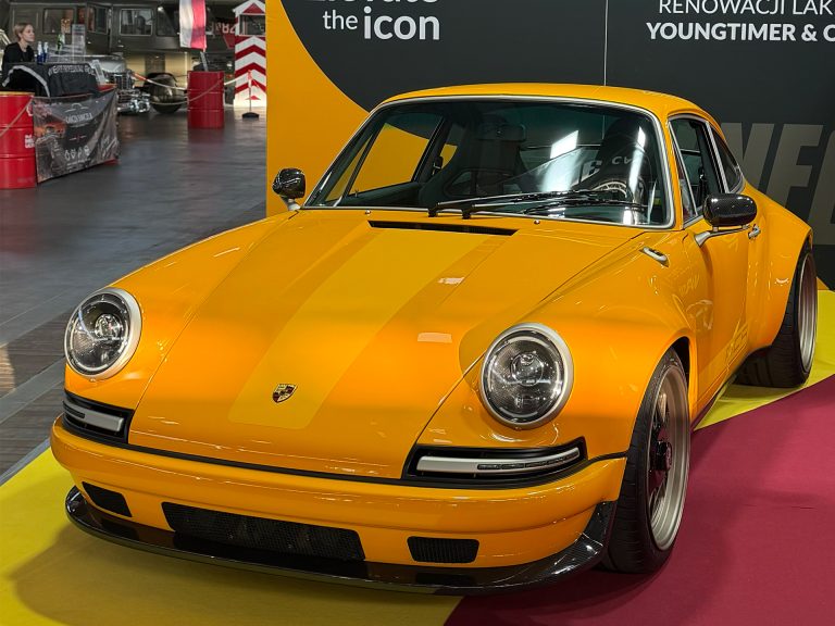 Yellow Porsches at the Motor Show